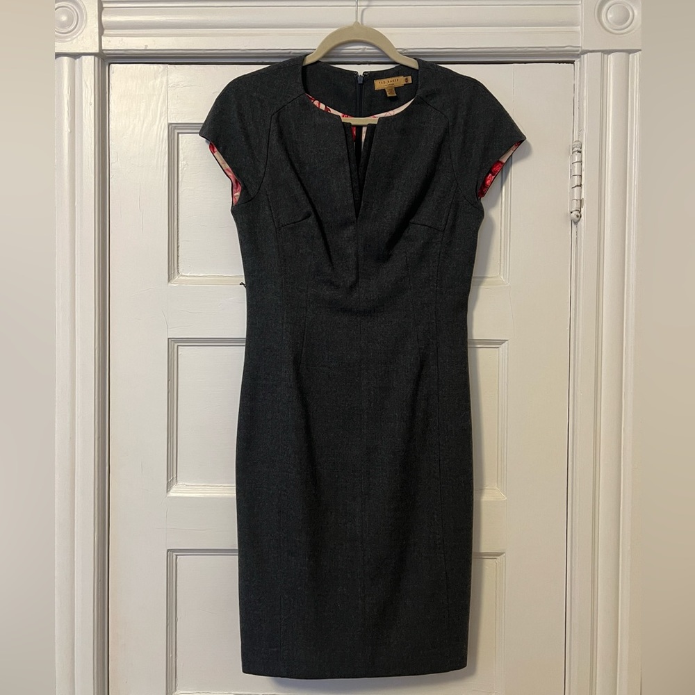 Ted Baker Dark Gray Wool V-Cut Sheath Dress Size 1